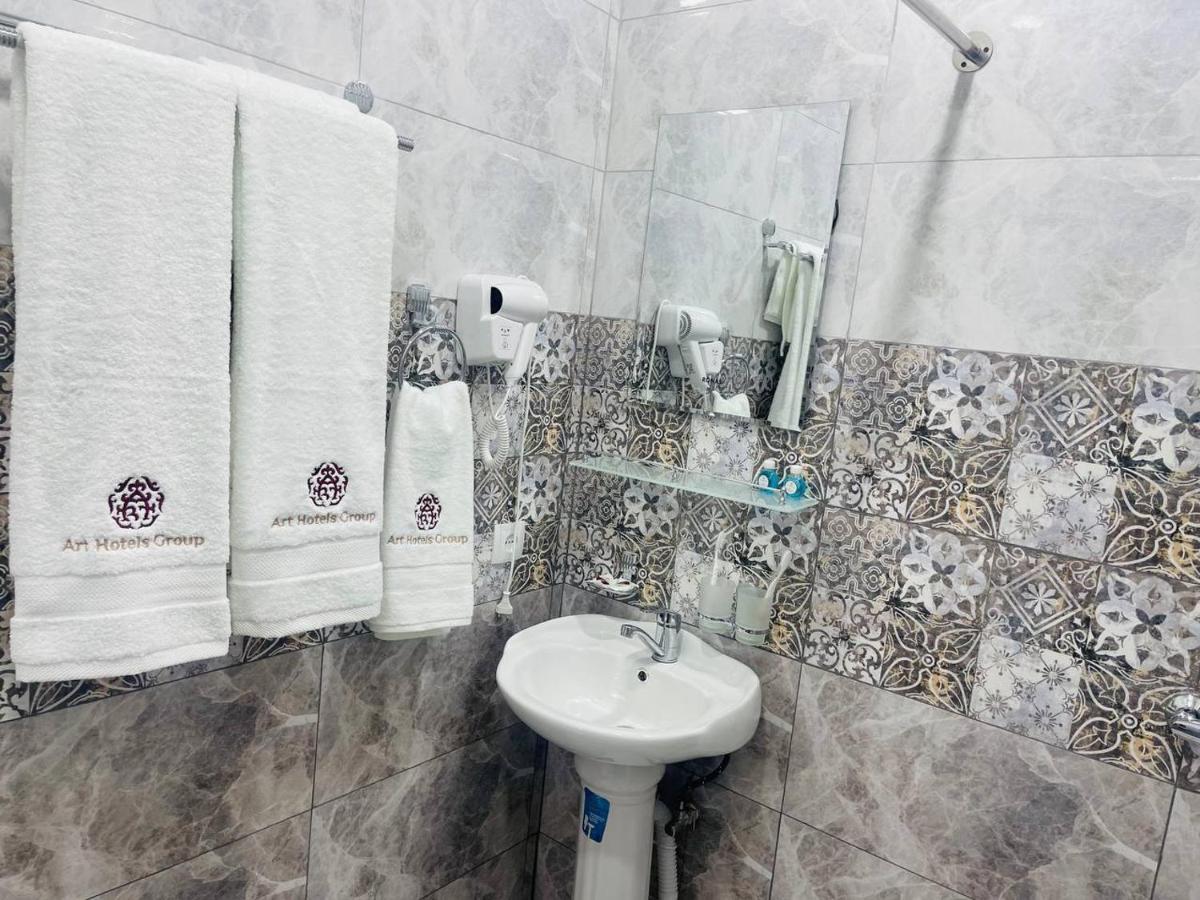 The Art Hotel Tashkent Ngoại thất bức ảnh