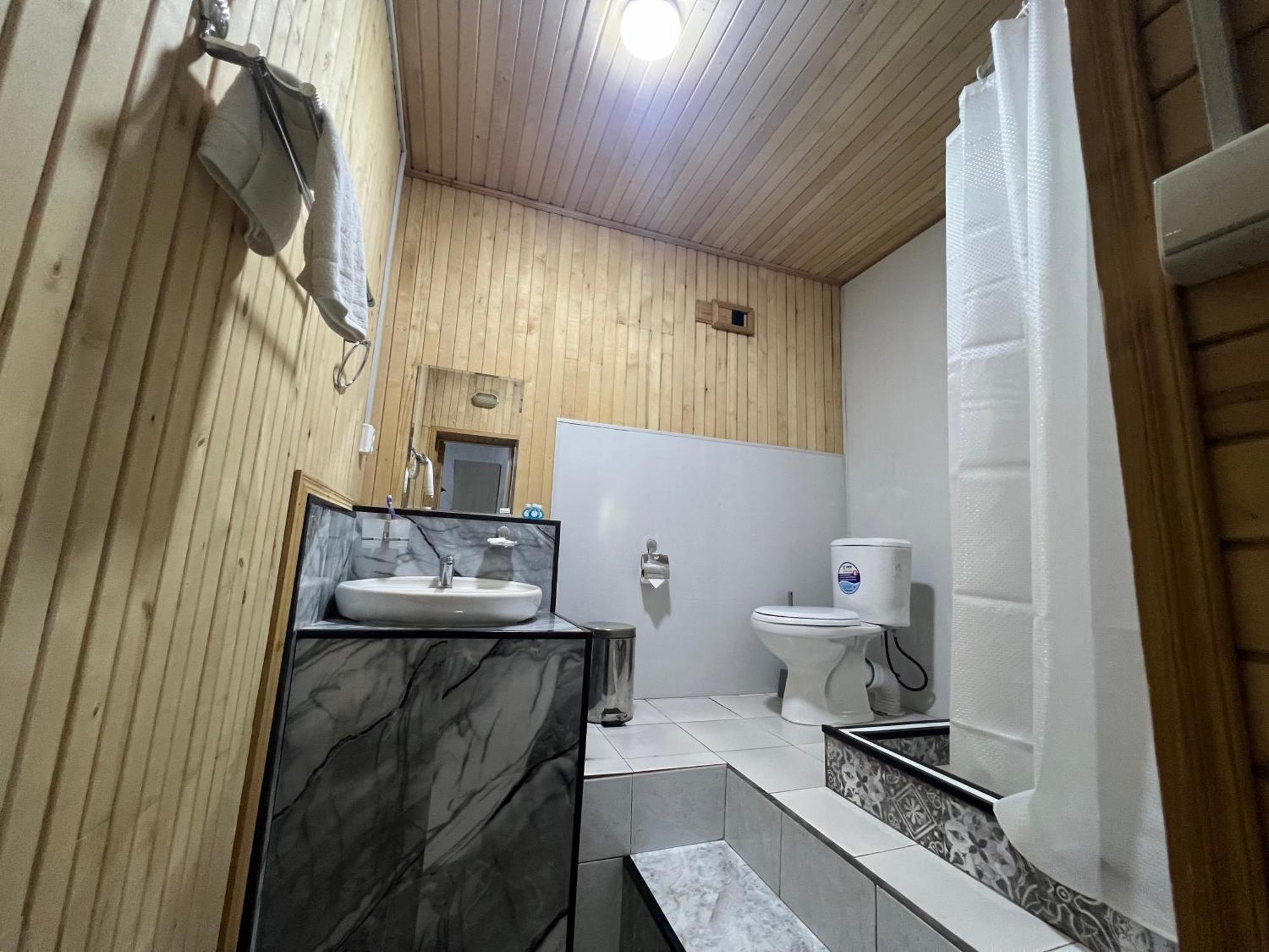 The Art Hotel Tashkent Ngoại thất bức ảnh