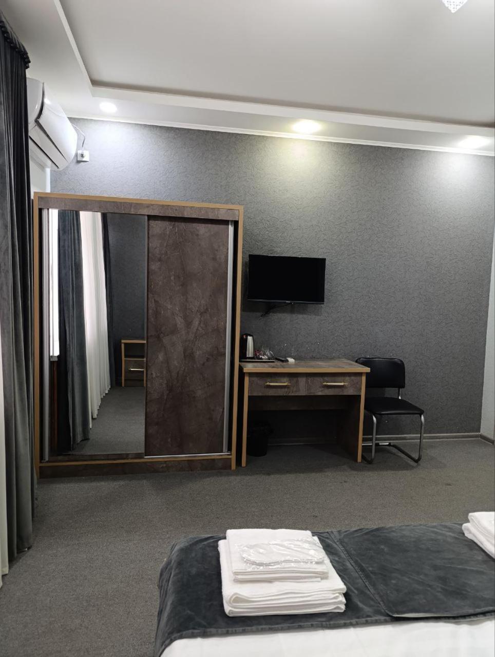 The Art Hotel Tashkent Ngoại thất bức ảnh